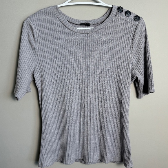 Paraphrase Women's Short Sleeve‎ Gray Ribbed T-Shirt Stretch Button Accents - Picture 1 of 10